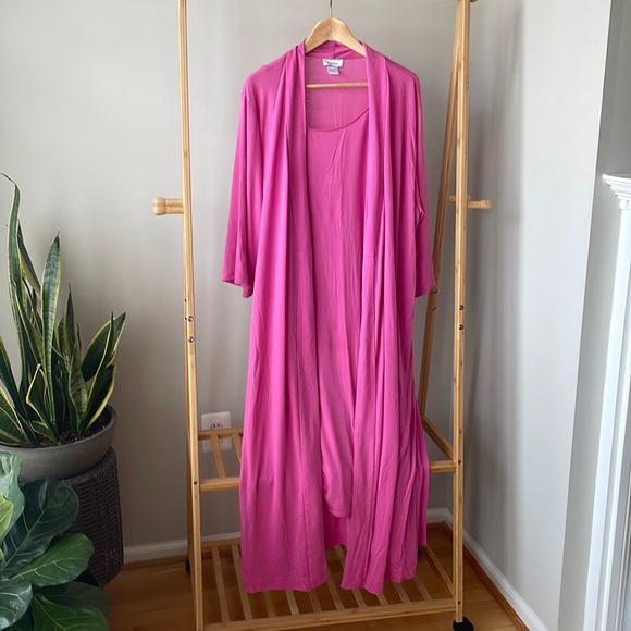 Natori Intimates & Sleepwear Natori Robe And Nightgown Set Poshmark